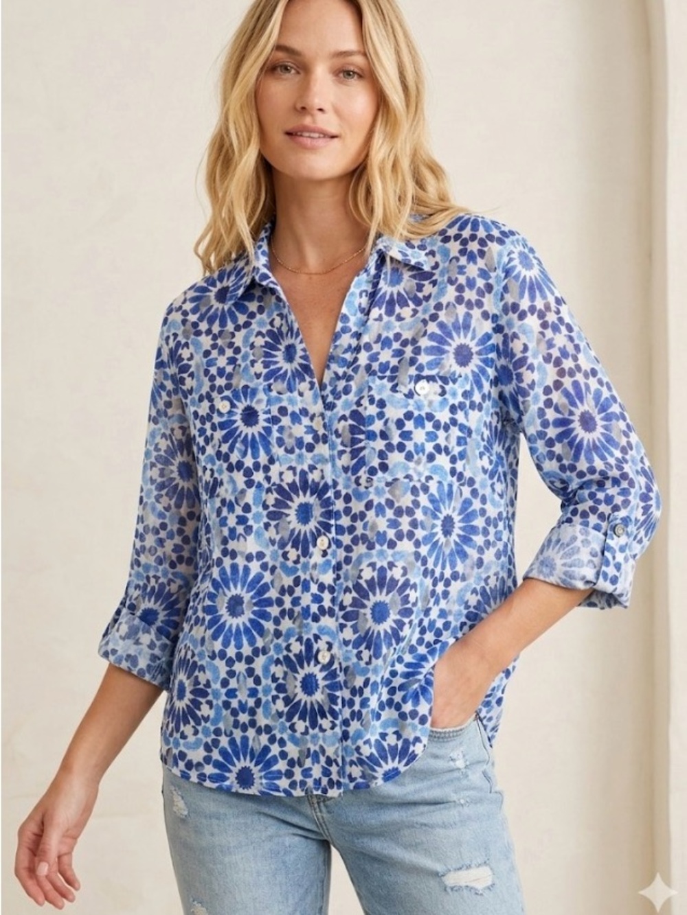 Ruby Rd size 16 woman’s button up top 3/4 sleeve blue and white floral